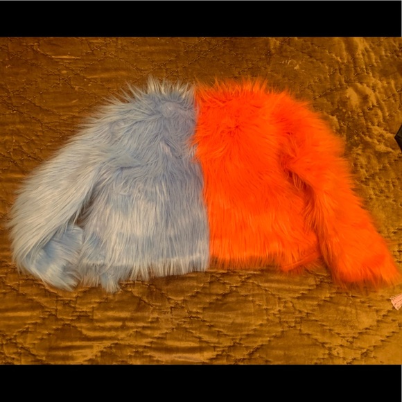 IVY Berlin Faux Fur Jacket - Picture 2 of 2